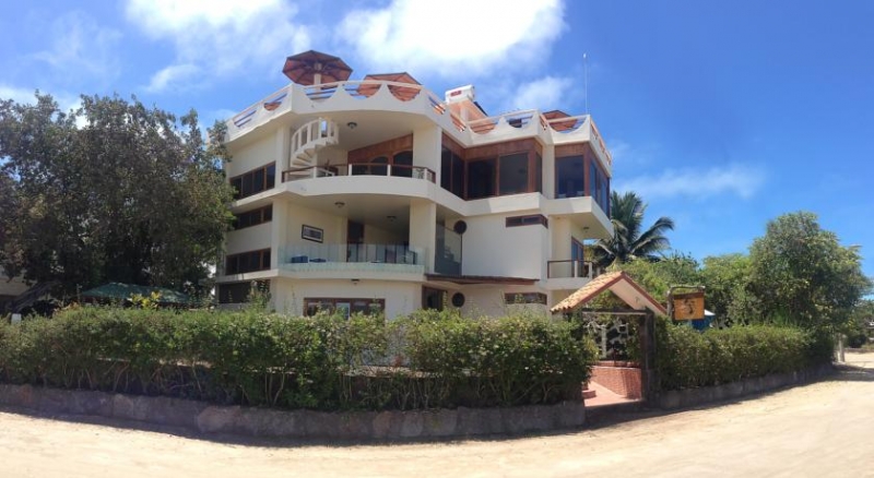 Hotel La Laguna Galapagos